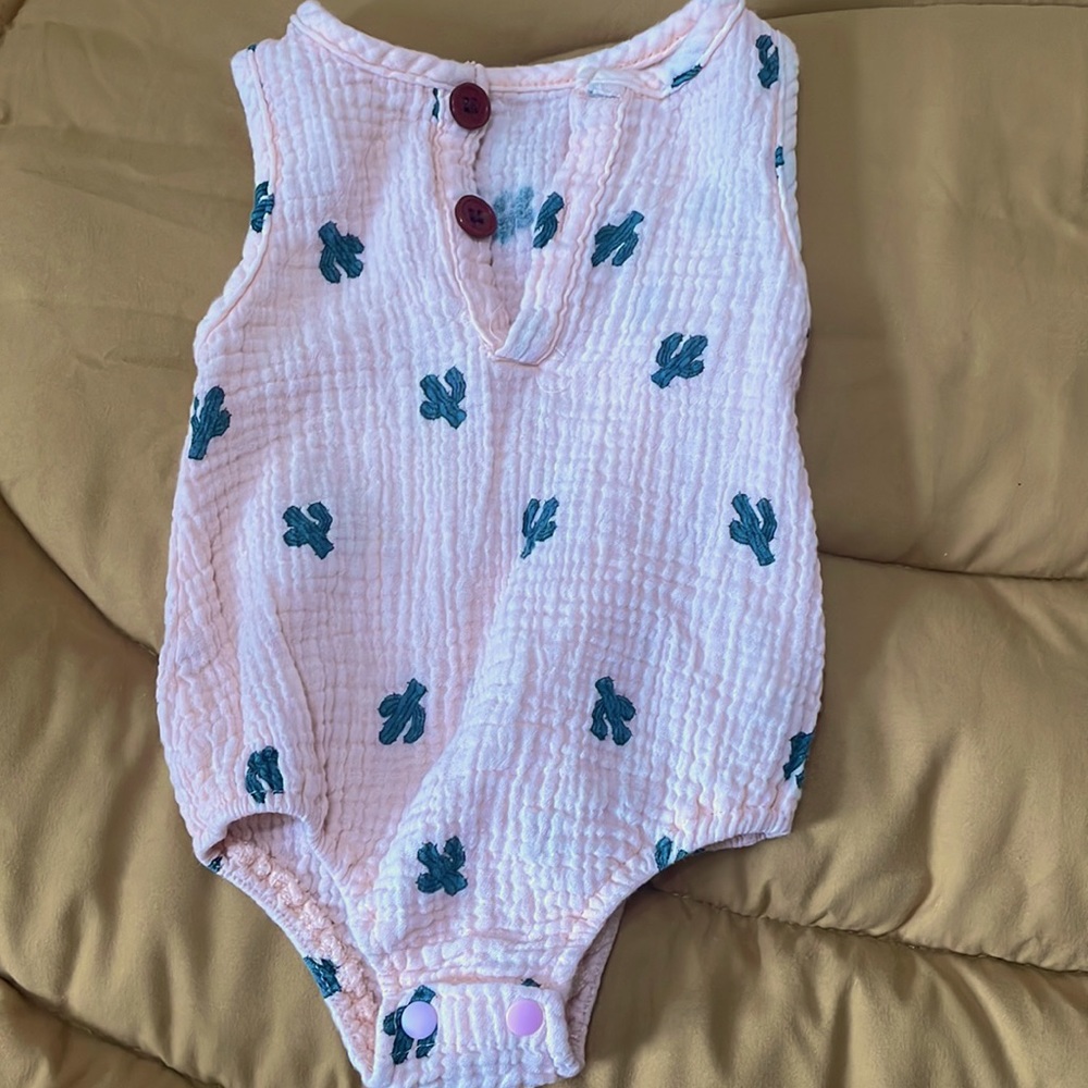 Small Shop onesie! 0-3 but fits up to 3-6 month!